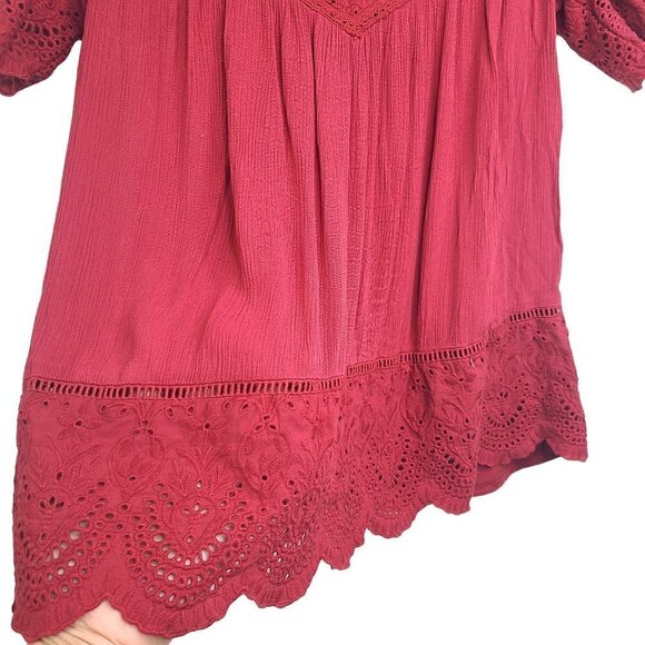 Knox Rose Acid Wash Red Crochet Eyelet Lace V Neck Boho Top - Picture 6 of 9